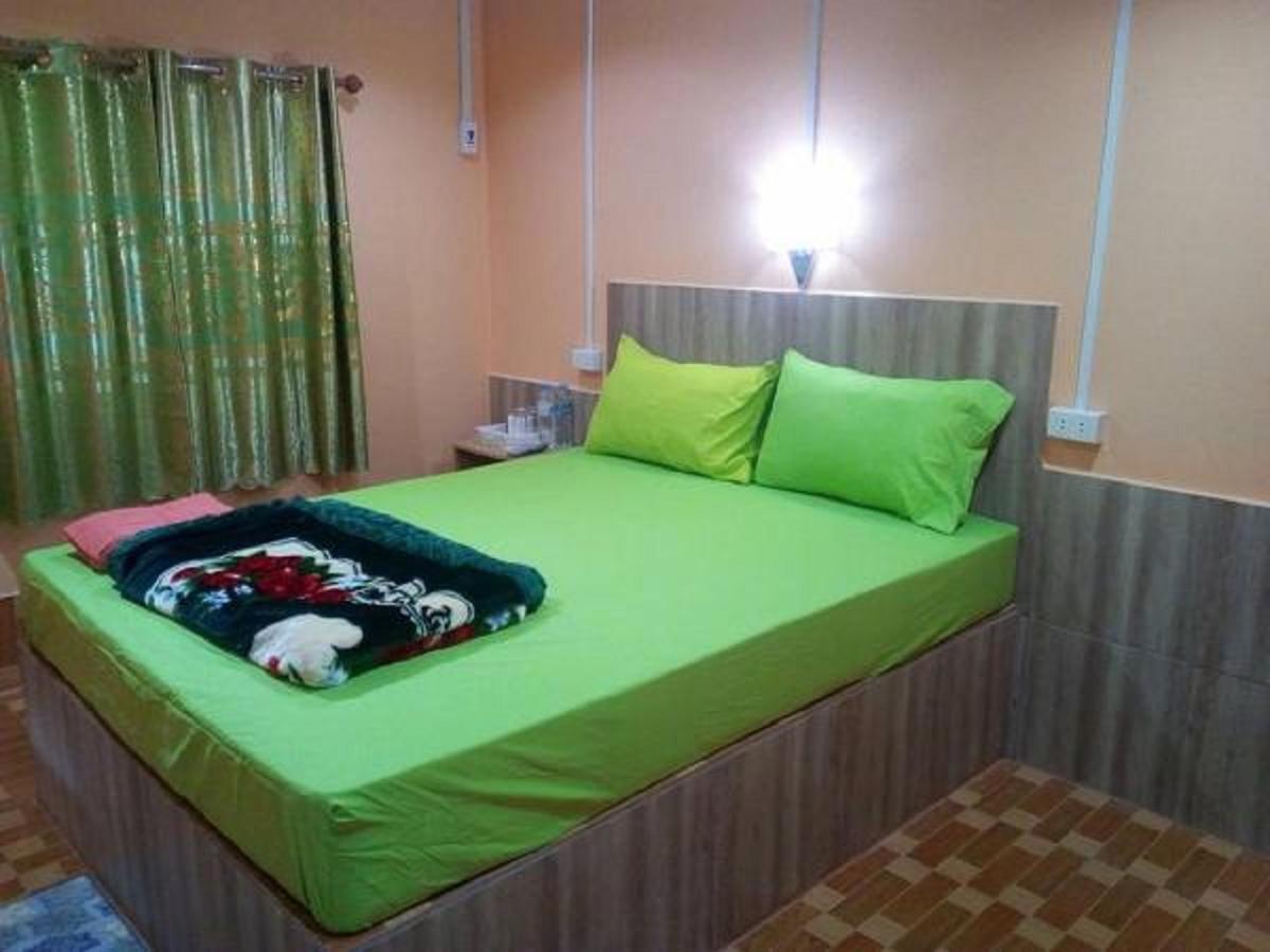 Bussaracum Resort Kanchanaburi City Exteriör bild